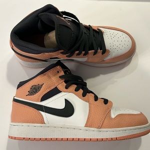 Nike Jordan 1 Mid Pink Quartz/Dark Smoke Grey-White